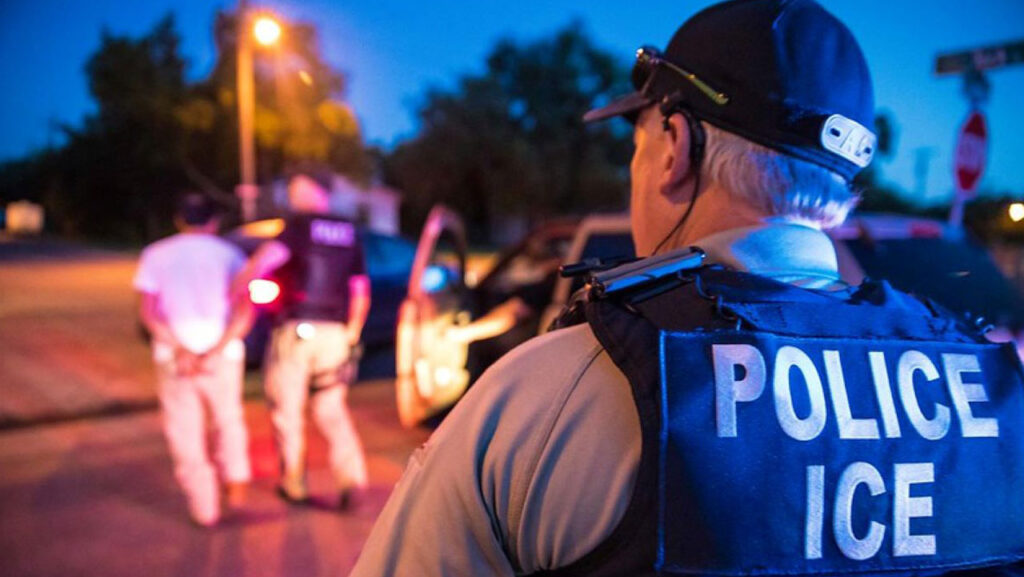 California Lawmakers Introduce Bills to Hold ICE Agents Accountable